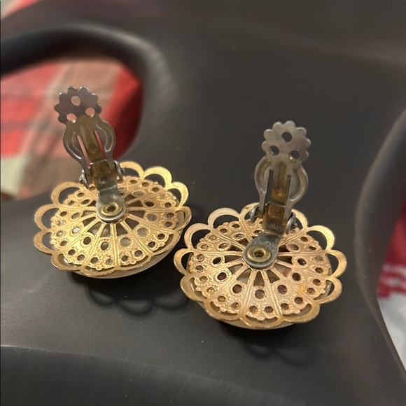 Elegant Gold and Tan Clip-On Earrings - Picture 3 of 3